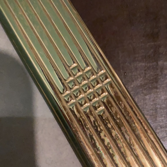 - 2 5x7 gold photo photo frames in good condition - Picture 3 of 9